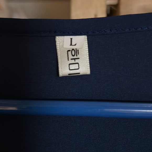 Lightweight mini dress with long sleeves - Picture 2 of 2